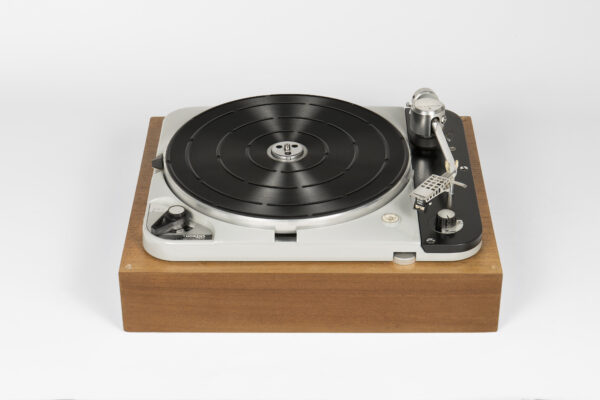 thorens-01