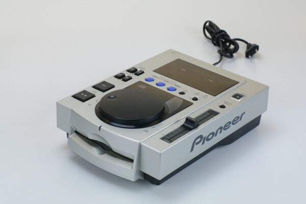 Pioneercdj100s2-1.jpg