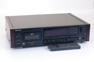 Sony dtc-55es DAT used