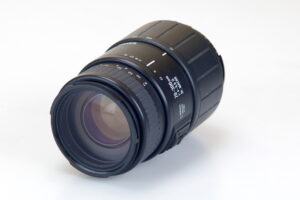 Sigma 70-300 1:4-5.6D DL MACRO used F mount - Image 2