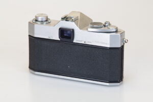 Yashica TL-SUPER + Yashinon 50mm 1.7 used - Imagen 2