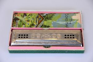 Hohner Echo Bell Metal Reeds 30's used - Image 2