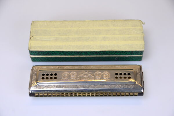 hohner4-1.jpg