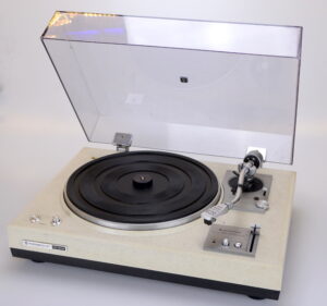Kenwood KD-3055 rare used