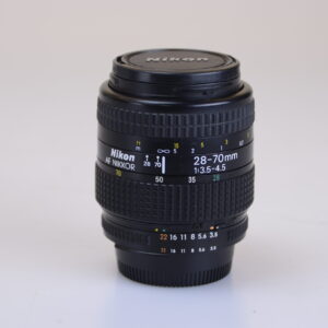 Nikon Nikkor AF 28-70 1:3,5-4,5 used