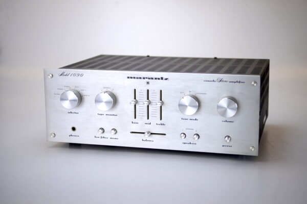 marantz10901-1.jpg