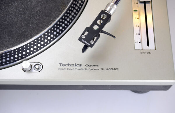 technics12002-1.jpg