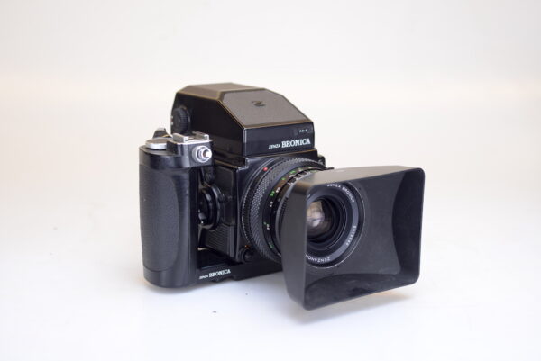 bronica5-1.jpg