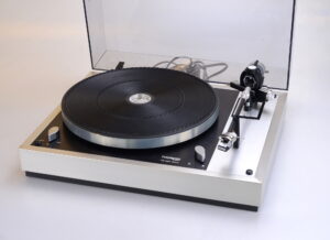 Thorens TD 160 MKII + Shure V15 Type III used