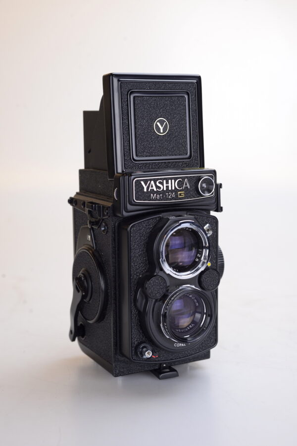 yashica1251-1.jpg