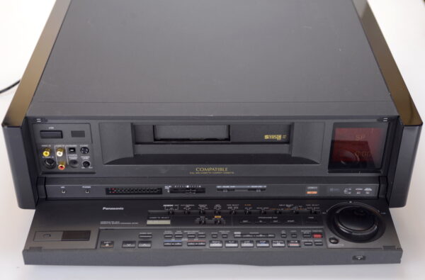 panasonicnvv80002-1.jpg