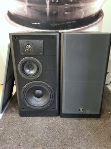 JBL LX 44