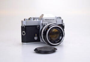 Nikon Nikkormat EL