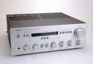 Onkyo A-7090