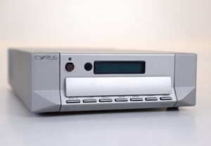 CD Cyrus CD 8 x Used - Image 2