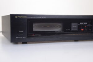 Pioneer SR-60 reverberation amplifier USED - Imagen 2