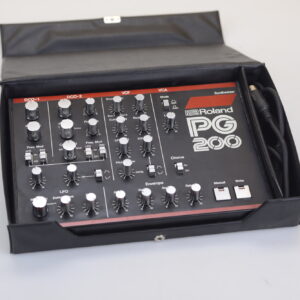 Roland PG-200 Synthesizer Programmer Used